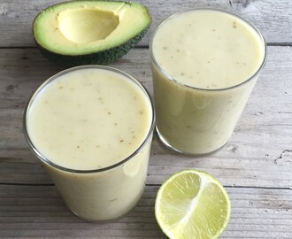 Energie smoothie met avocado en bleekselderij