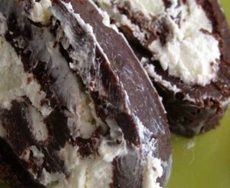 Σοκολατένιος Κορμός με Νουτέλα & μπισκότα έτοιμο σε 15 λεπτά χωρίς ψήσιμο