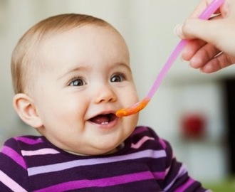 NUTRIÇÃO INFANTIL: SAIBA O QUE ESPECIALISTAS DIZEM SOBRE A PAPINHA DO BEBÊ.