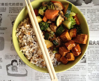 Teriyaki tofu met gewokte groenten