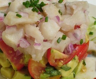 Fisch aus der kalten Küche: Ceviche vom Seehecht mit Avocado und Tomate