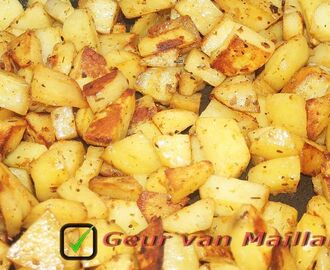 Licht pittige Italiaanse aardappelpartjes uit de oven
