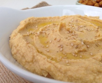 Hummus, zelf gemaakt veel lekkerder
