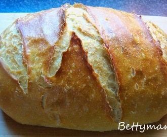 Kefíres-vadkovászos fehér kenyér