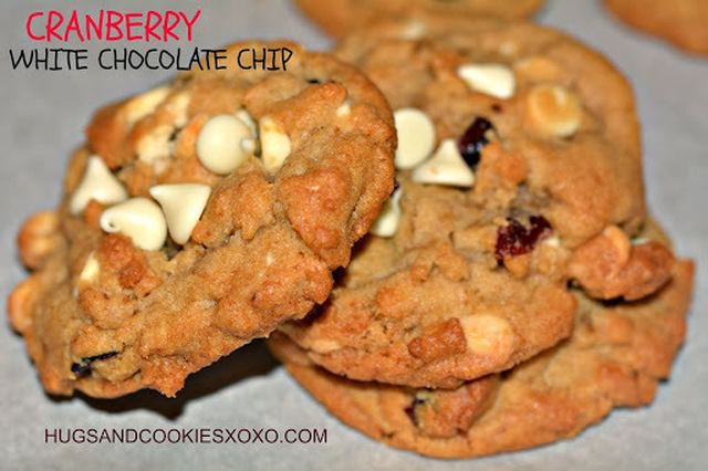 CRANBERRY WHITE CHOCOLATE CHIP COOKIES!!!