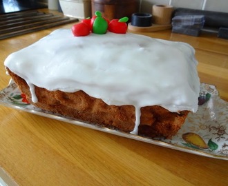 Apple loaf cake for Stamford Cake Club