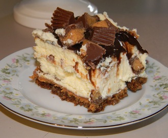 Peanut Butter Cup Cheesecake