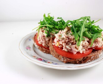 Homemade gezonde tonijnsalade