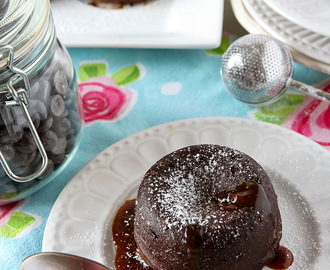 Chocolate and Salted Caramel Molten Lava Puddings with KitchenAid
