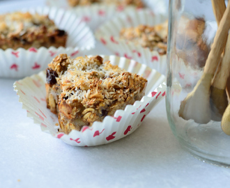 Food | Healthy Breakfast Oatmeal Muffins