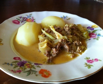 Ullas köttfärsgryta med curry och kanel