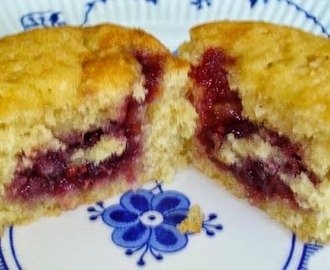 Raspberry Bakewell Fairy Cakes
