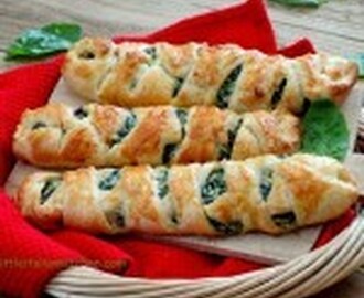 Easy puff pastry roll with ricotta and spinach
