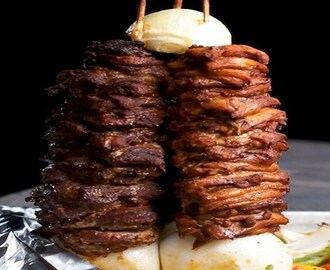 Receita de Churrasco Grego 3 Sabores ou Döner kebab, aprenda como fazer um churrasquinho grego com 3 tipos de carne, super fácil e simples.