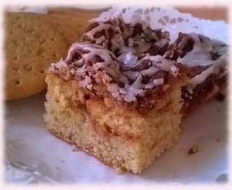 Cinnamon Roll Cake - Kanelinen kakku