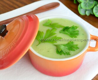 Sopa verde com batata doce
