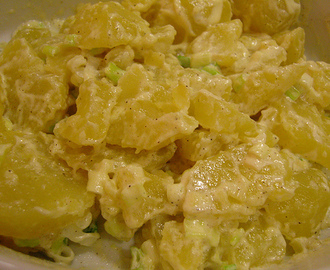 Mayonezli Hardallı Patates Salatası