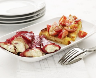 Crostini al pomodorini e pesto - Crostini med körsbärstomater och pesto
