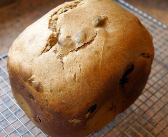 Bread machine hot cross bun loaf