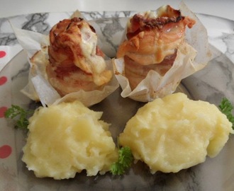 Sonkás-sajtos csirkemell "rózsák" krumplipürével, kacsaláb-szív-zúza leves