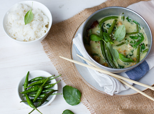 Voimaruokaa – vihreä curry soijasta