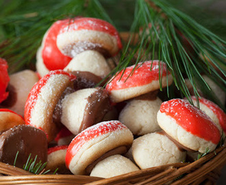Christmas Cookies #1: Russian Mushroom Cookies - "Gribochky"
