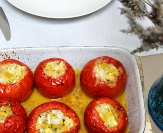 Tomates farcies au fromage de chèvre pour un déjeuner estival