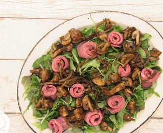 Salade met rosbief en balsamico-champignons