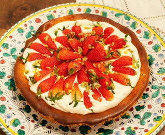 Cheesecake med mascarpone och färska bär