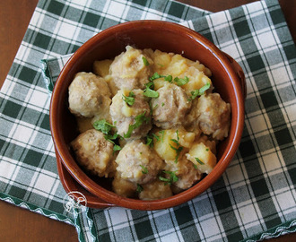 Monachelle, ovvero patate con polpette di carne in umido