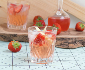 Summer cocktail met homemade aardbeienlikeur
