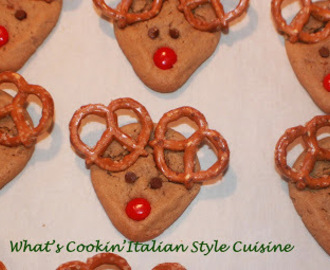 Mom's Old Fashioned Recipe for Peanut Butter Cookies Making Reindeers
