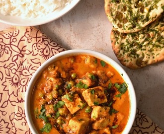 Restaurant style Matar Paneer  :: Green Peas cottage cheese curry :: How to make Muttar Paneer gravy recipe