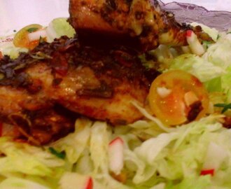 Füstös-pikáns jamaicai sült csirke/kókuszos rizzsel