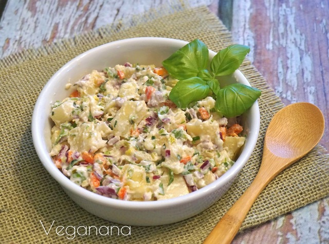 Salada de Batata Baroa com Maionese Vegana