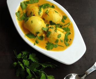 Nadan Mutta Curry/Kerala Egg Curry With Coconut Milk