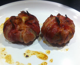 Garlicky Cheese Stuffed Bacon Wrapped Mushrooms