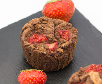 Healthy Chocolate and Strawberry Muffins (gluten free and vegan)