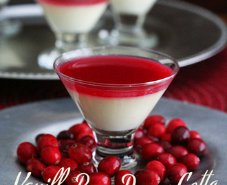 Vanilla Bean Panna Cotta with Cranberry Coulis – Low Carb and Gluten-Free