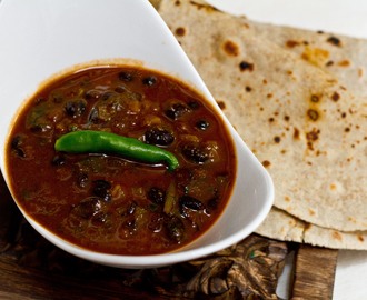 Black Turtle Bean Dal Makhani served with Millet and Wholewheat Roti’s.