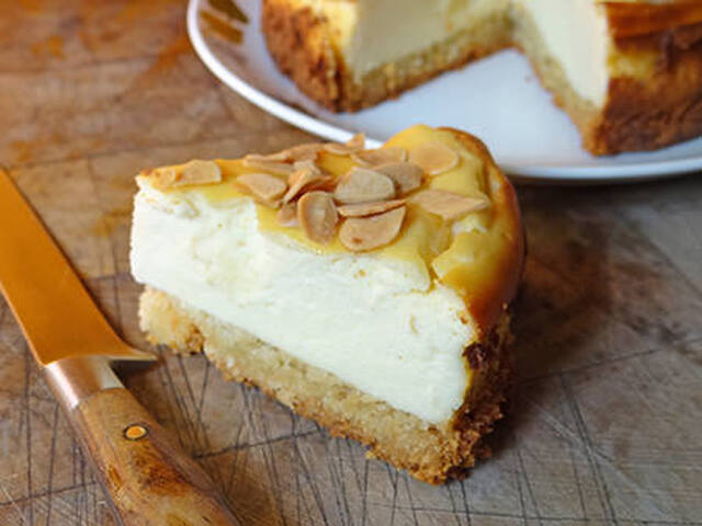 Cakes & Bakes: Italian cheesecake with almond crumb base