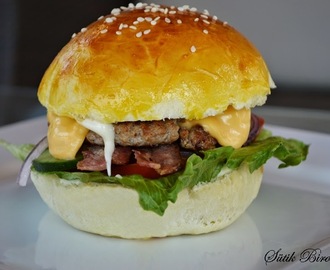 Házi sajtburger / Homemade cheeseburger