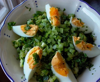 Petrezselymes cukkini saláta tojással
