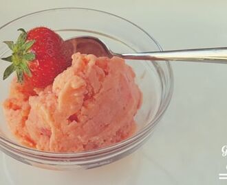 Makkelijk, gezond en snel: Mango en aardbei ijs