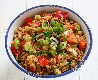 sommerlicher Couscous-Salat als perfekte Beilage zum Grillen