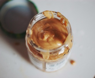 Homemade Peanut Butter/Burro di Arachidi fatto in casa
