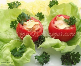 Zapiekane pomidory z łososiem i serem camembert