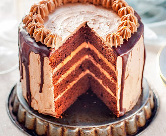 Chocolate cake with salted caramel buttercream - and a blog birthday