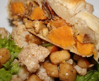 Süßkartoffelstrudel mit Karfiol-Birnen Salat