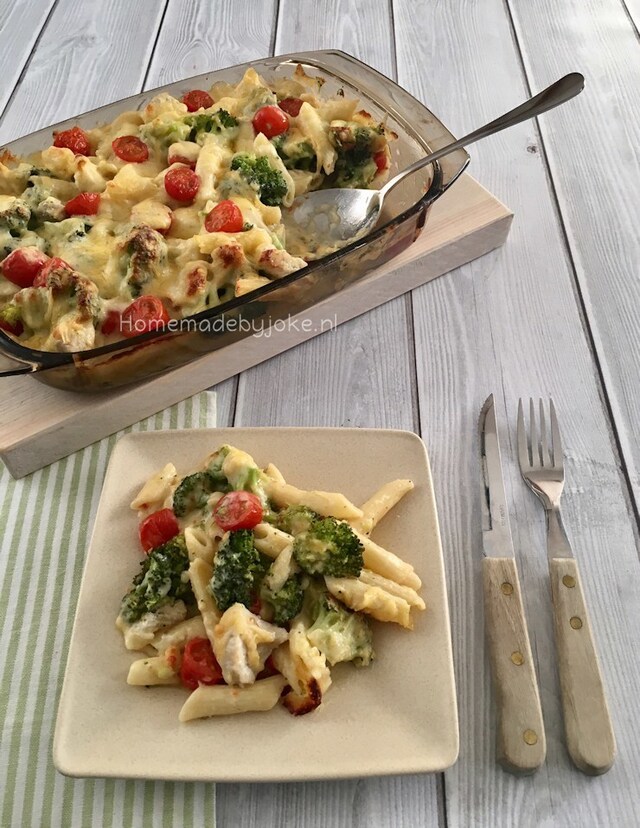 Pasta ovenschotel met broccoli en kip